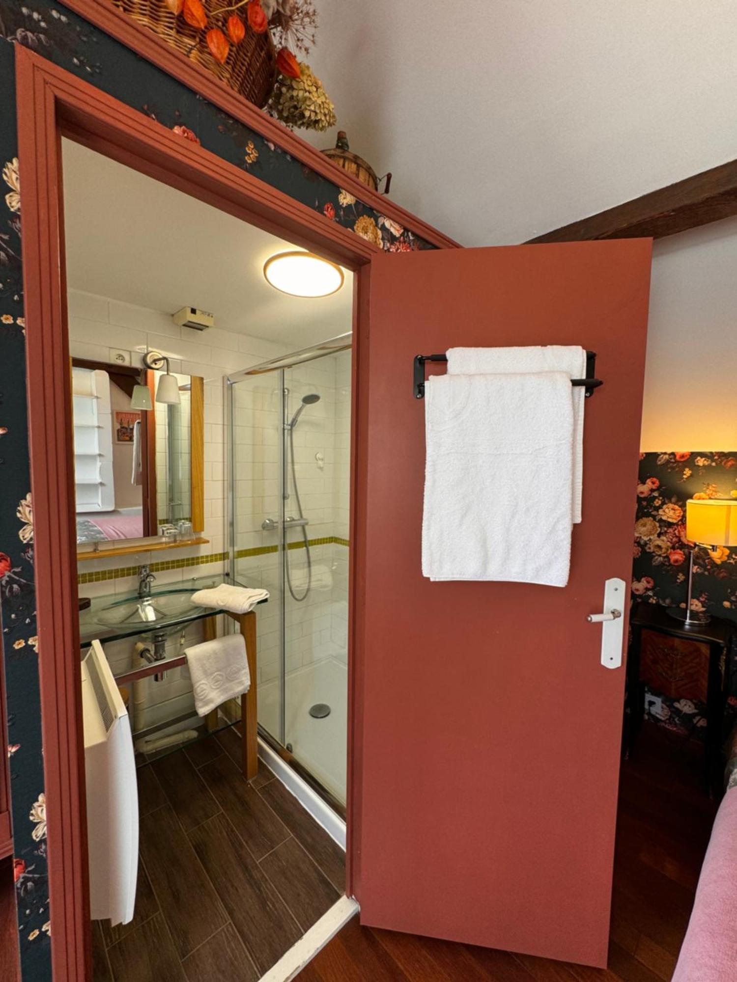 La Niche Hotel Richebourg  ภายนอก รูปภาพ