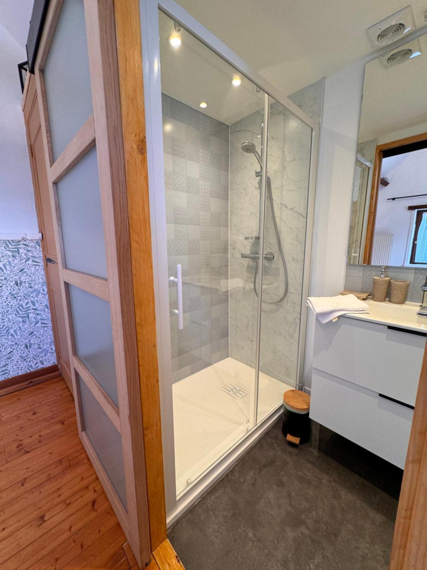 La Niche Hotel Richebourg  ภายนอก รูปภาพ